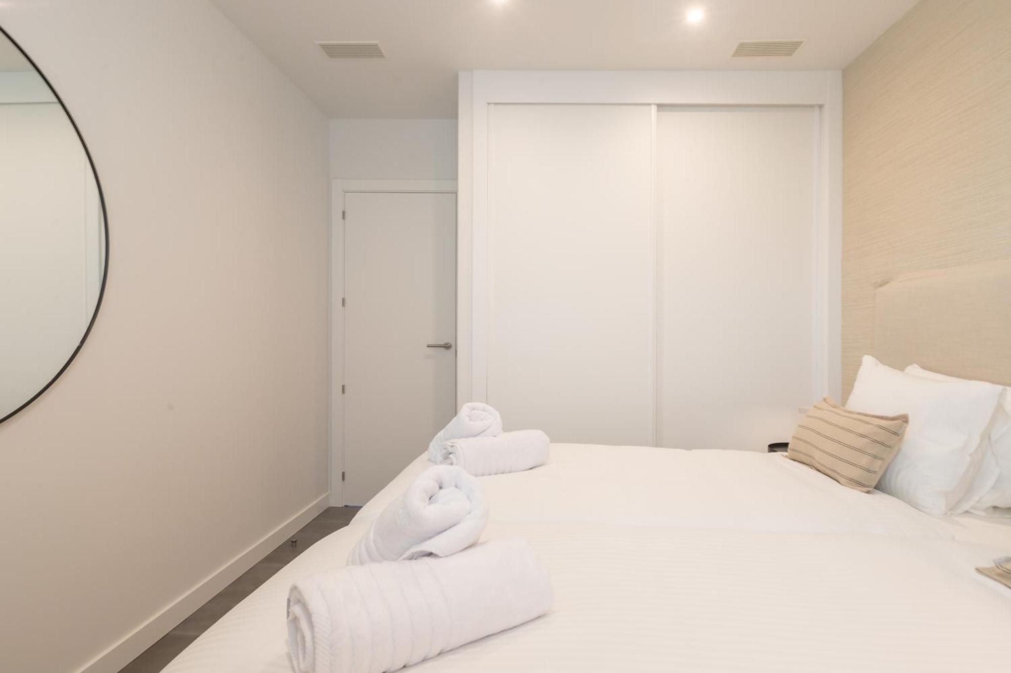 Apartamento Higueron West 8131 *